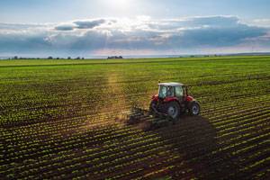 Farm tractor